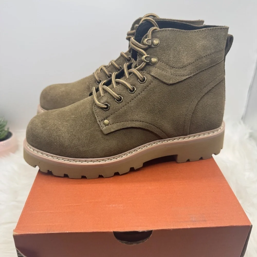 Propet Women’s Dakota Olive size 6.5